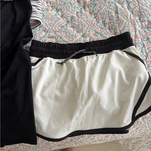 Ivivva White and Black Athletic Skirt and tank top Lightweight Design
